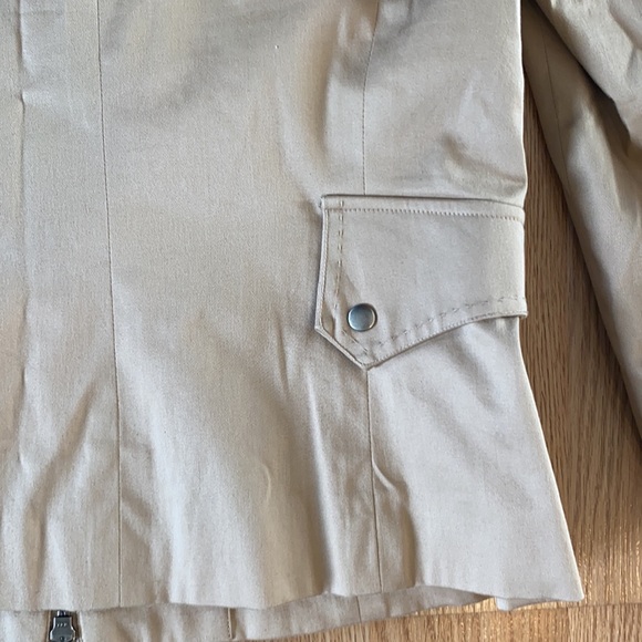 Stretch beige jacket - Picture 7 of 8